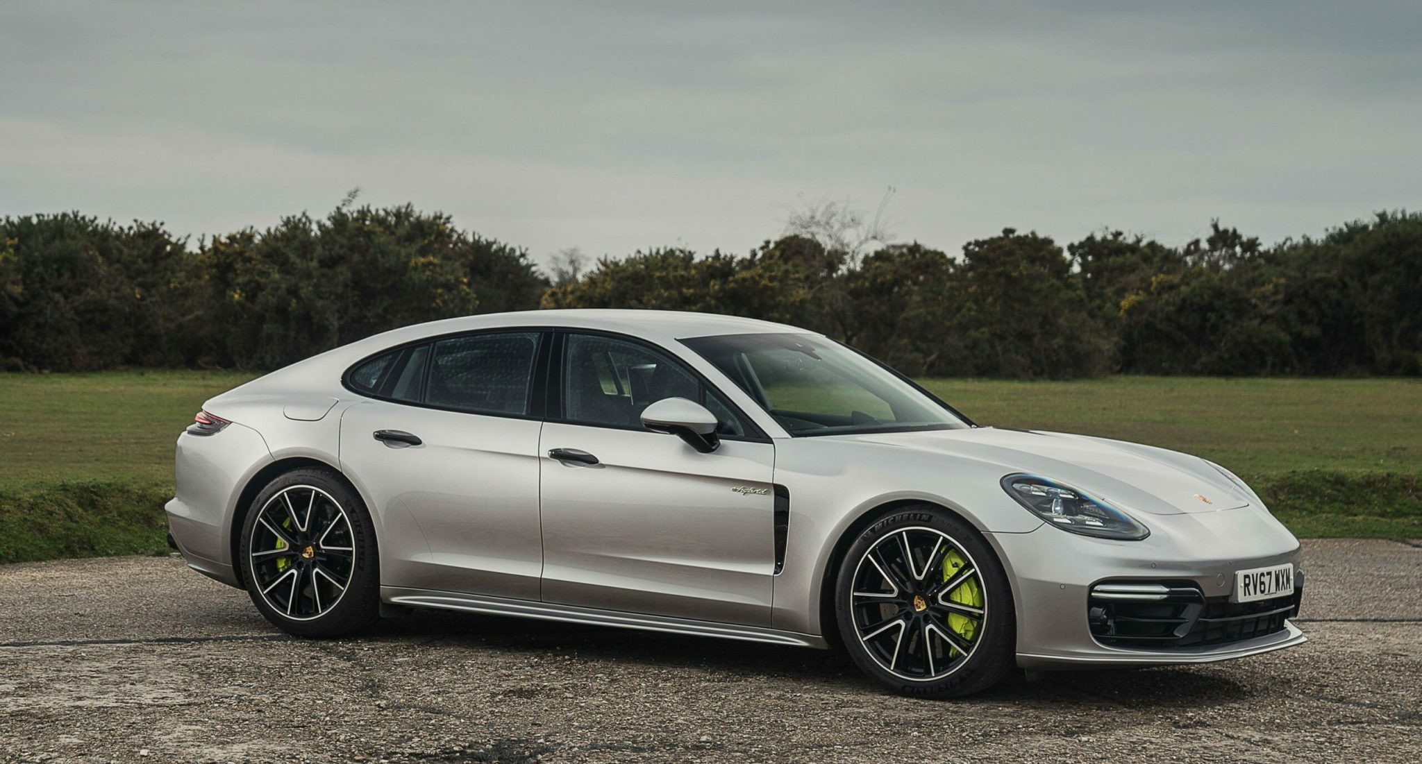 Porsche-Panamera-6-scaled-e1675439940523
